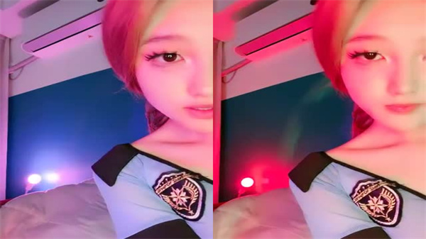 黑丝苗条美乳骚妹淫声浪语挑逗互动,近拍掰穴玩弄粉嫩蜜穴道具