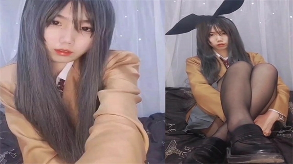 快手网红萌妹豁出去了！诱人三点全露撅蜜桃臀，白浆狂射内穴深处